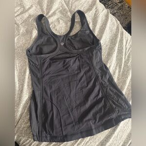 lululemon athletica gray tank fits M/L size tag missing adjustable bra inside